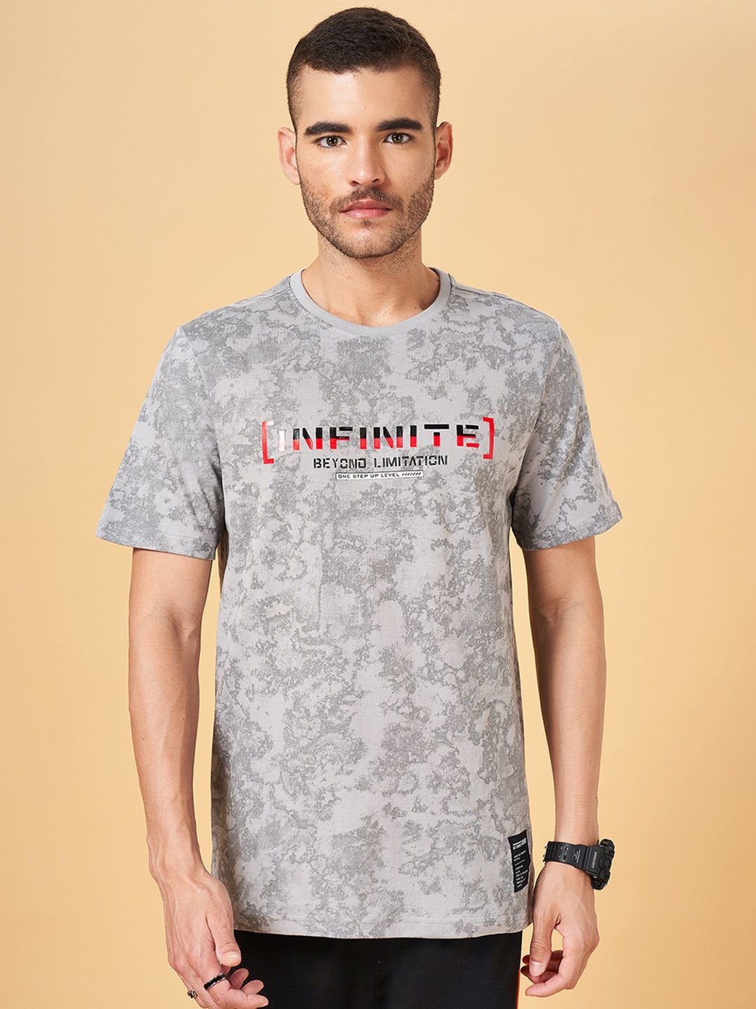Street 808 by Pantaloons Grey Regular Fit Printed T-Shirt
