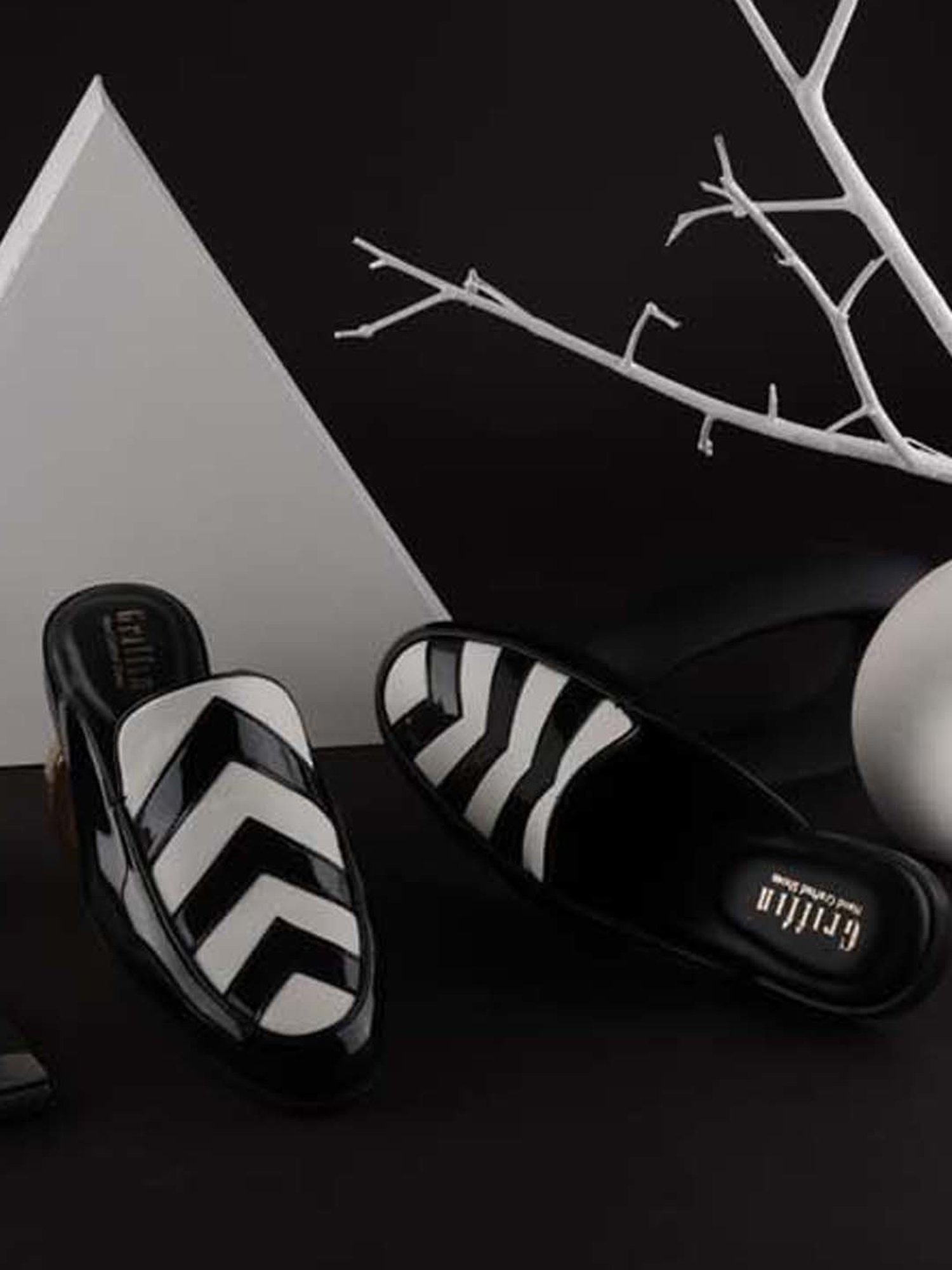 Griffin Men's Black Mule Shoes