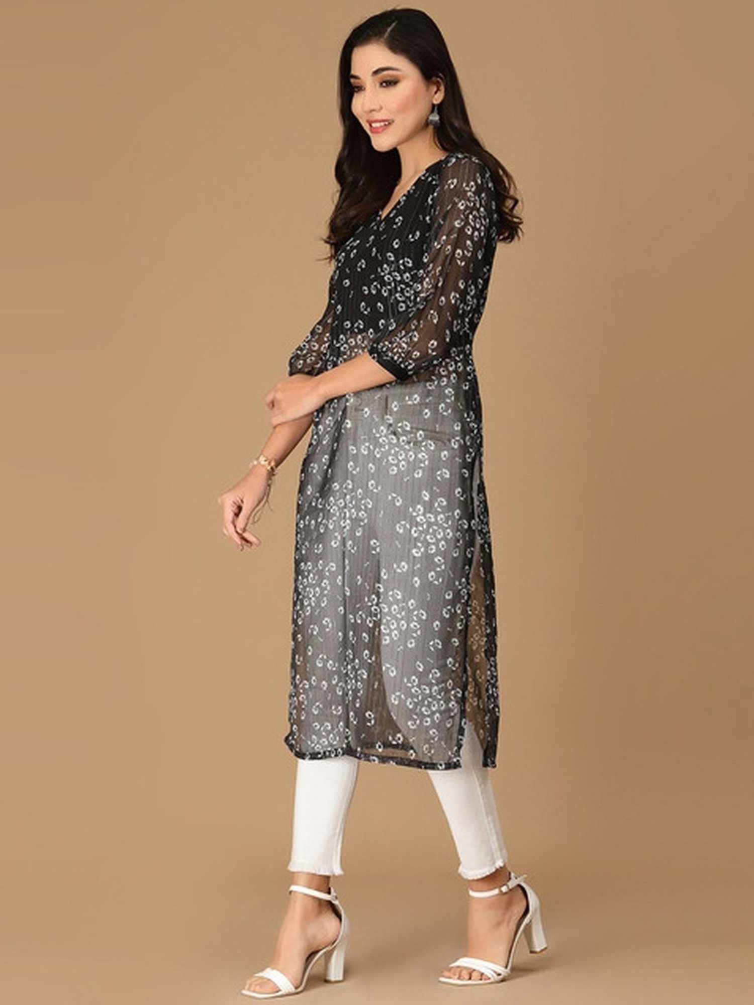 Skylee Black Floral Print Straight Kurta