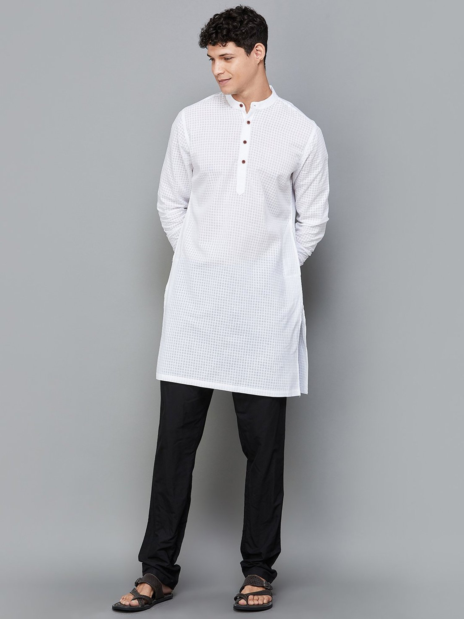 Manthan Red Full Sleeves Solid Kurta