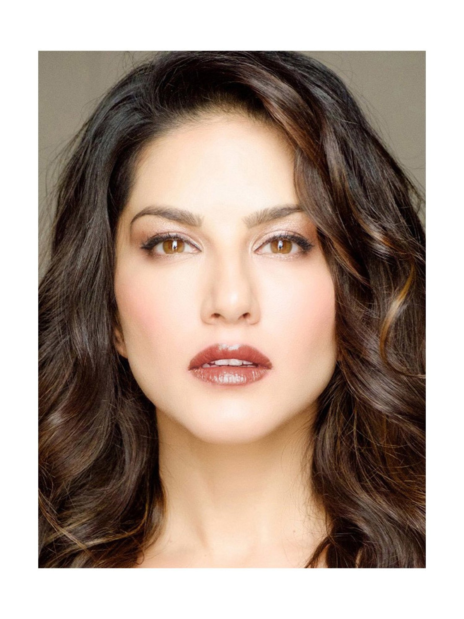 StarStruck By Sunny Leone Liquid Lip Color & Lip Liner Bronze Beauty