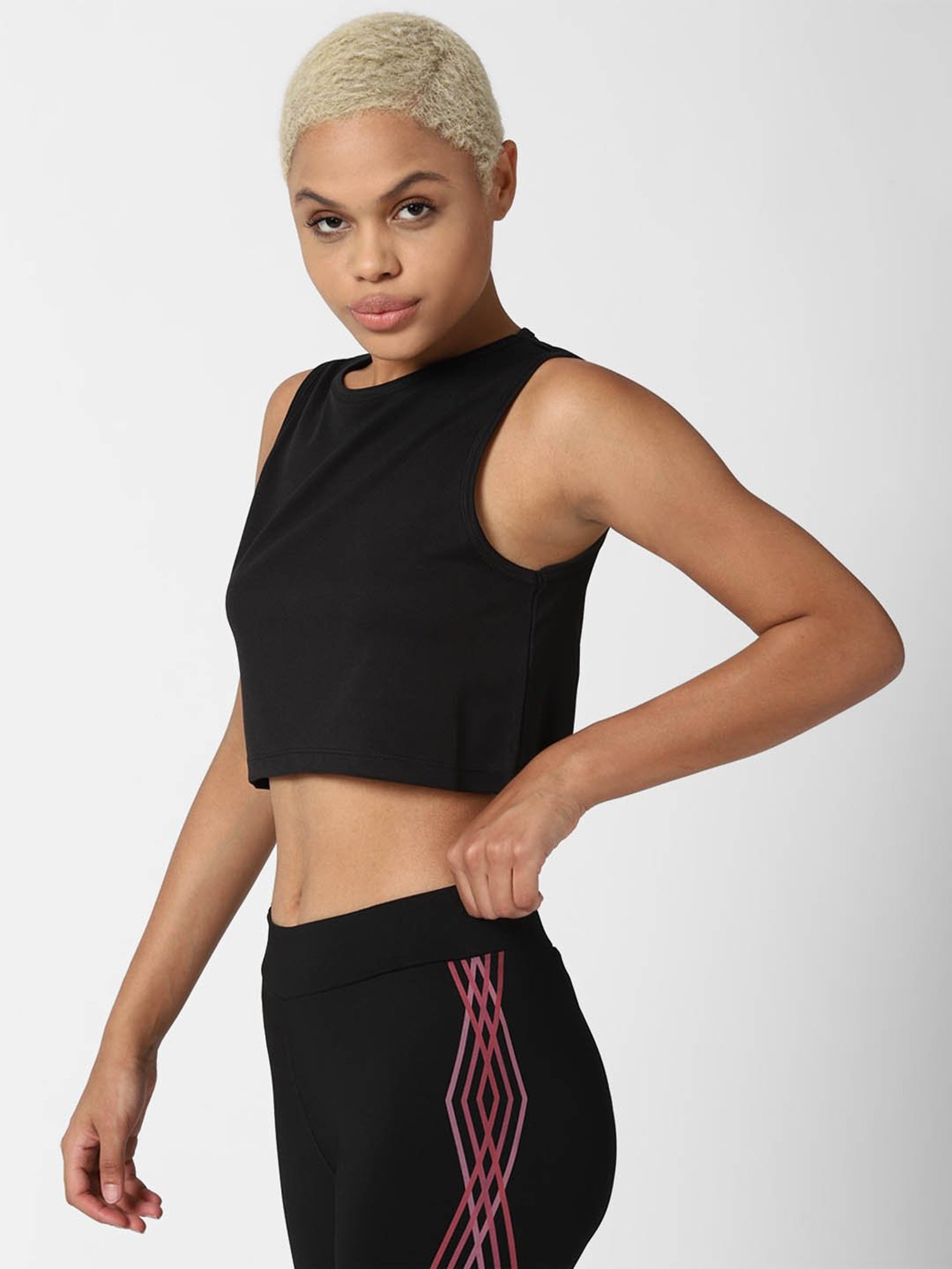Forever 21 Black Regular Fit Cropped Top