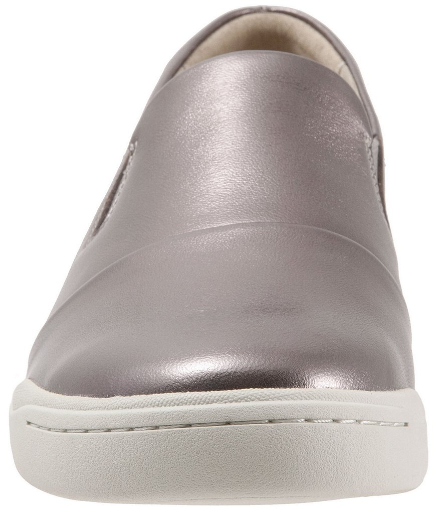 SoftWalk Alexandria Leather Slip-On Sneakers
