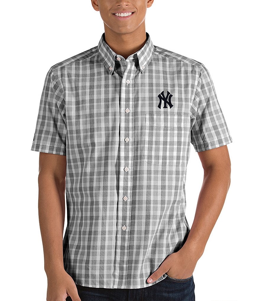 Antigua MLB Crew Short-Sleeve Woven Shirt