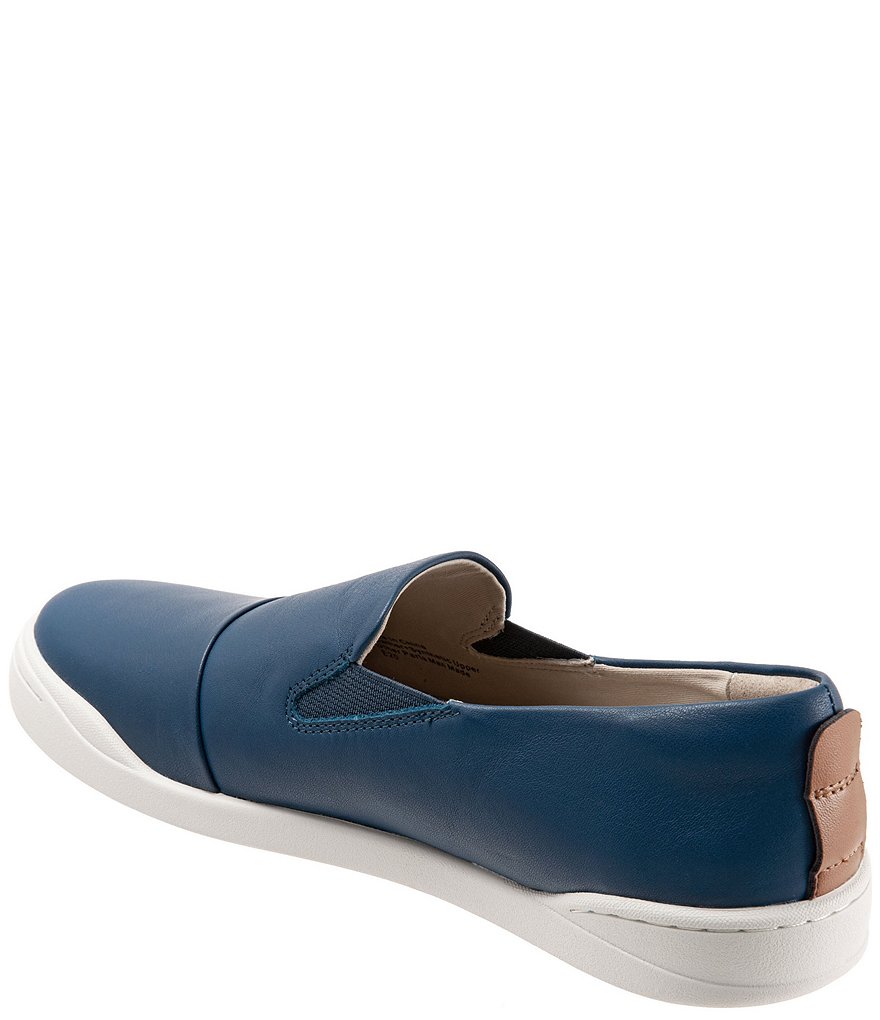 SoftWalk Alexandria Leather Slip-On Sneakers