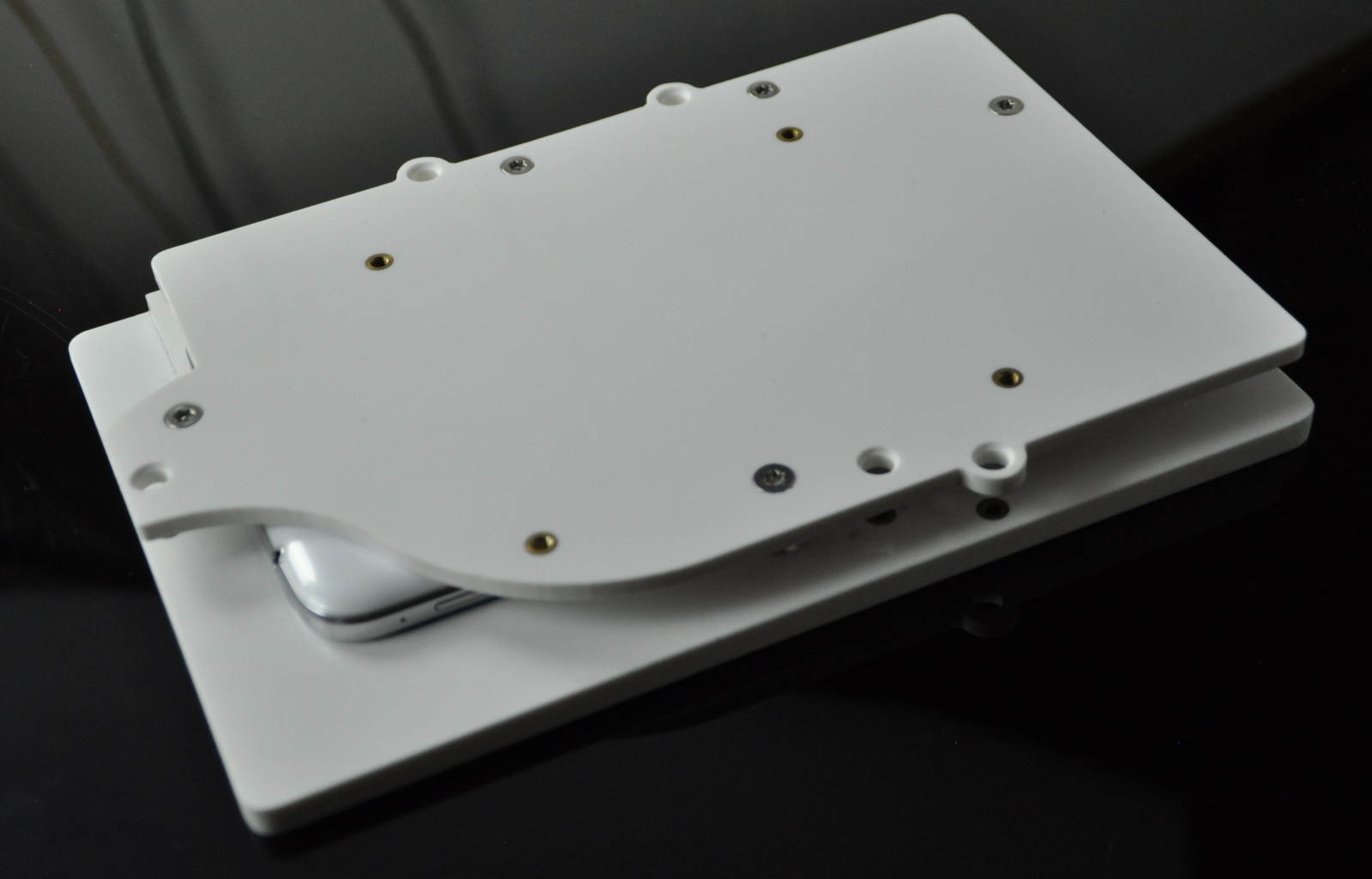 Samsung Galaxy Tab 3 7.0 & Tab 4 7.0 VESA Mount Acrylic Security Enclosure for POS, Kiosk, Store Display