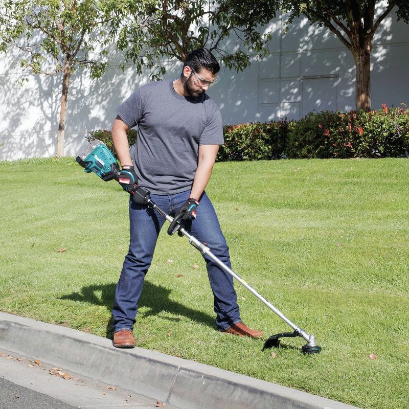 Makita XUX01ZM5 18V X2 LXT Lithium-Ion Brushless Cordless Couple Shaft Power Head with String Trimmer Attachment (Tool Only)