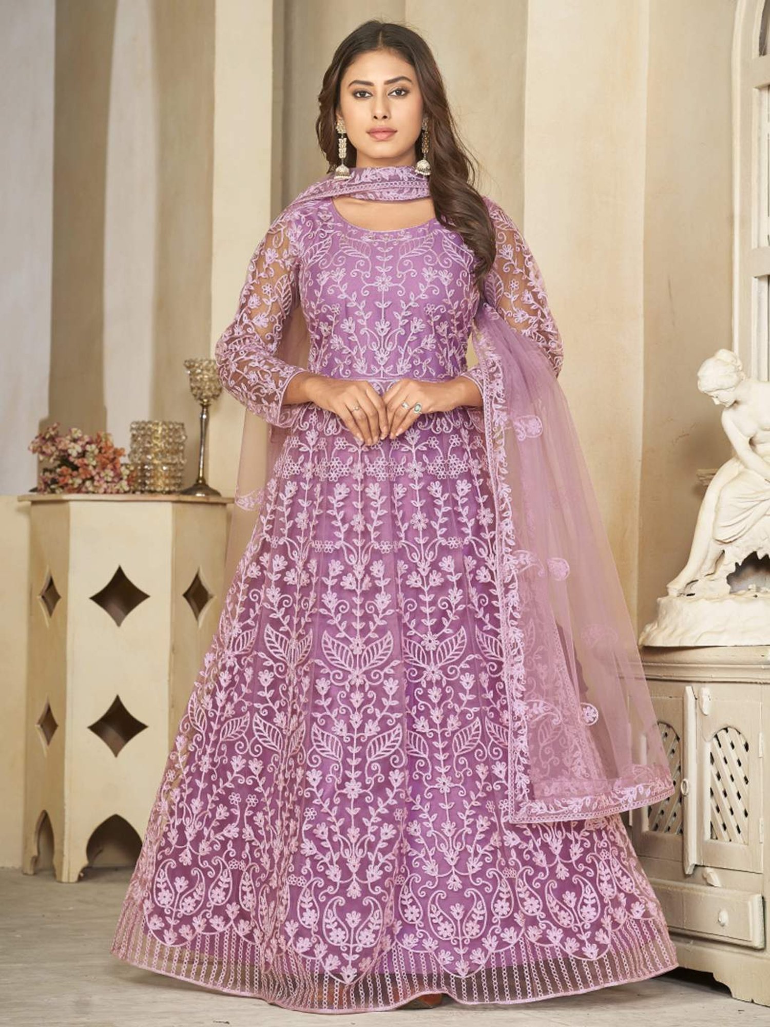 Warthy Ent Lilac Embroidered Unstitched Dress Material