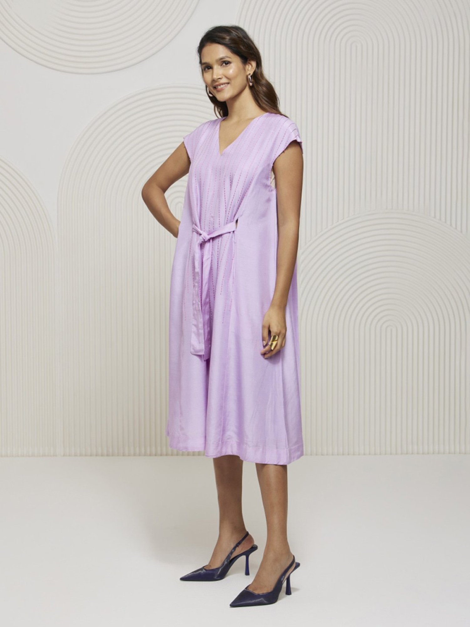 Artagai Lavender Relaxed Fit Dress with Belt and Kantha Embroidery At Front
