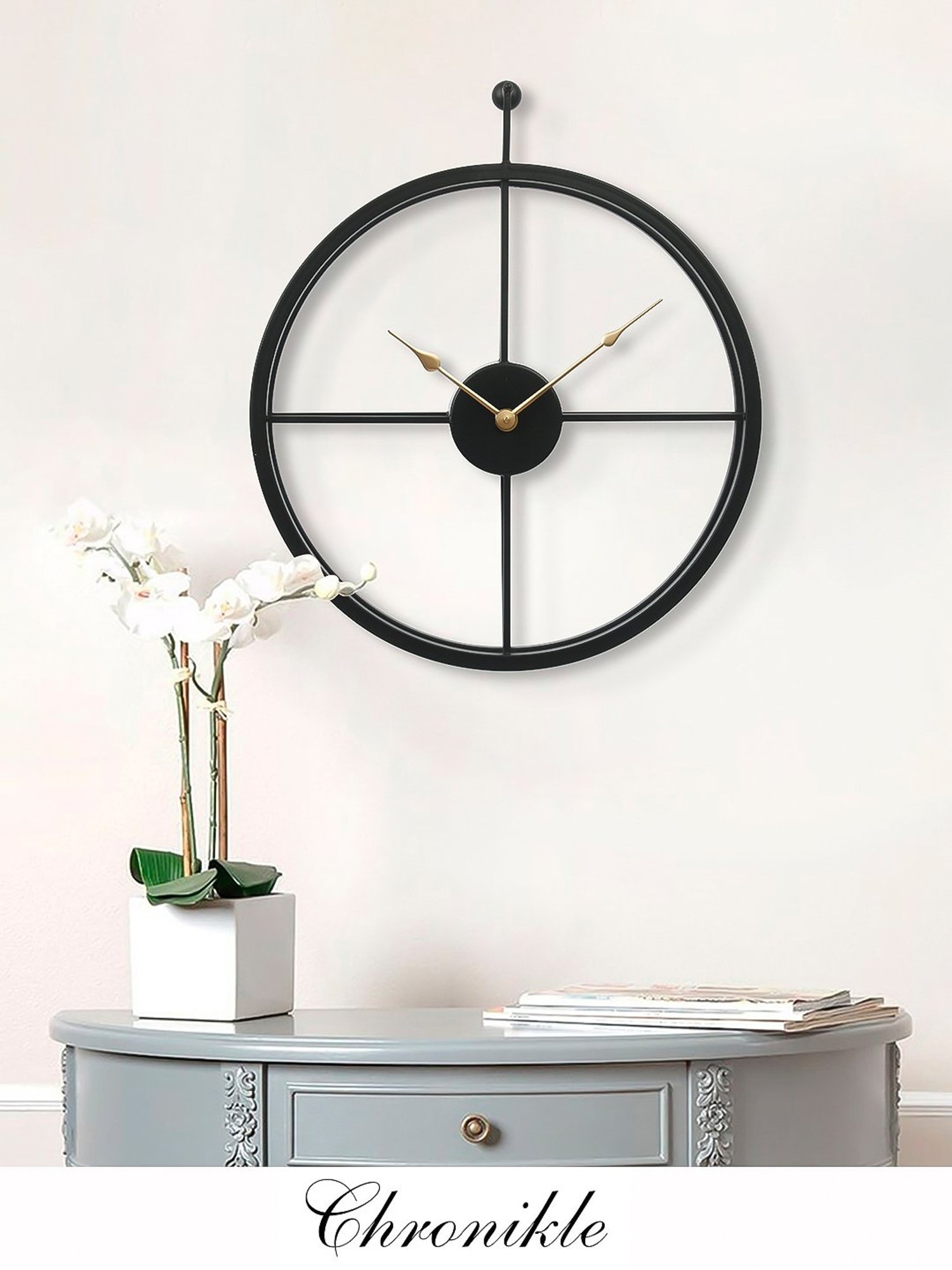 CHRONIKLE Elegant Round Black Iron Wall Clock