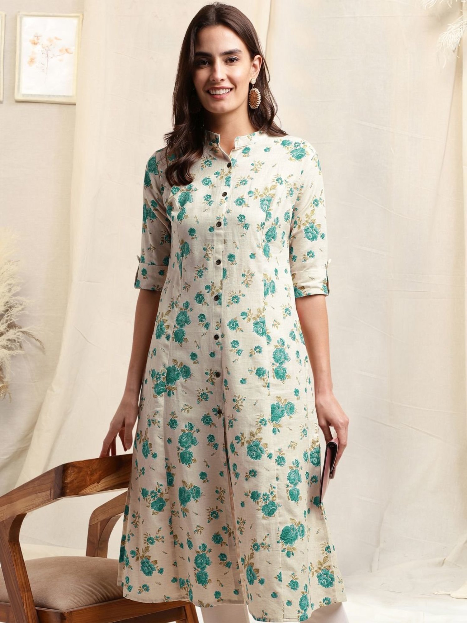 MIRCHI FASHION Beige Cotton Floral Print Straight Kurta