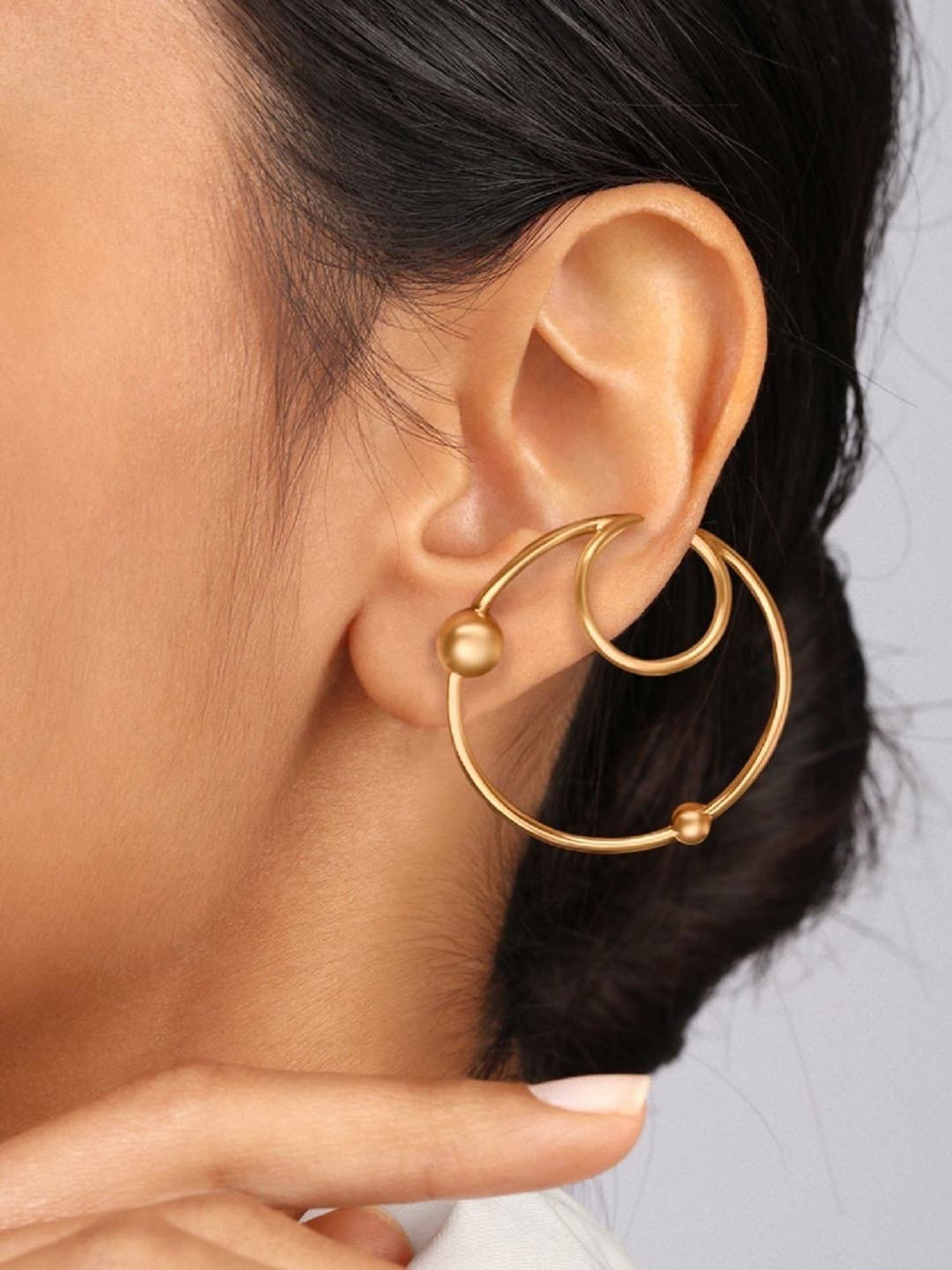 Mia by Tanishq Starship Sparklers 14k Yellow Gold Orbit-Inspired Stud Earring