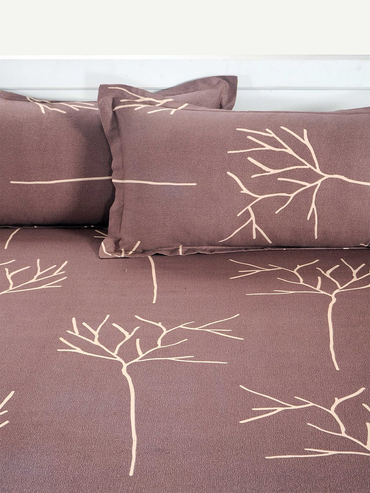 Swayam Printed Brown 250 TC Cotton Queen Bedsheet with 2 Pillow Covers