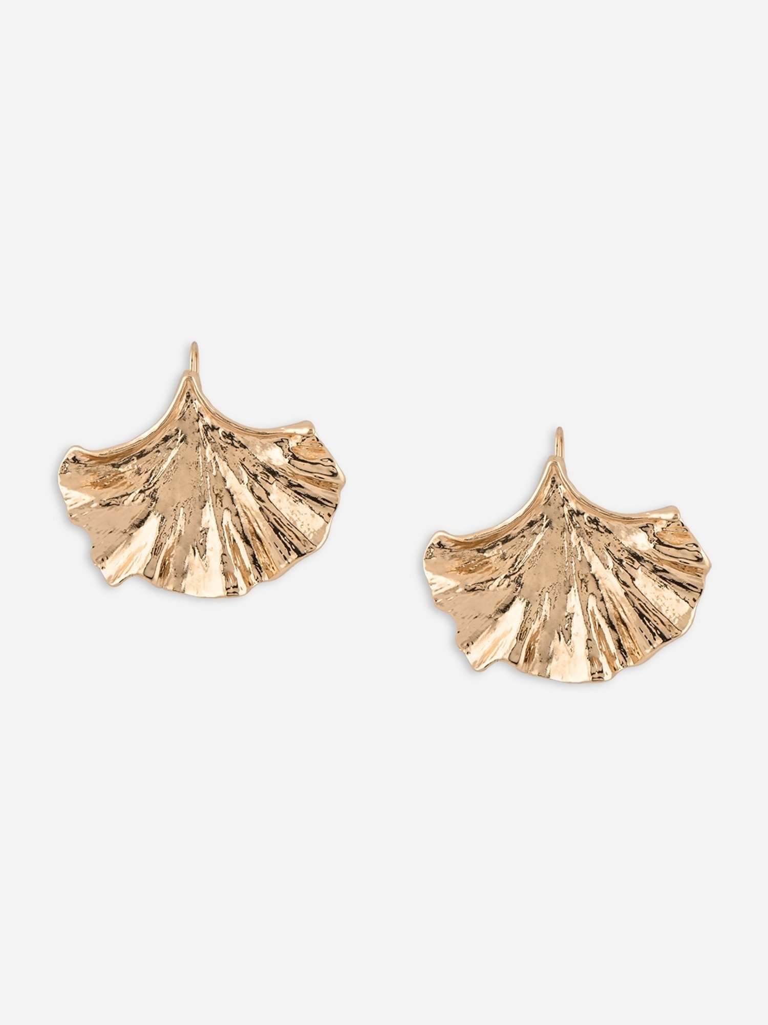 Toniq Golden  Floral Shape Drop Earrings