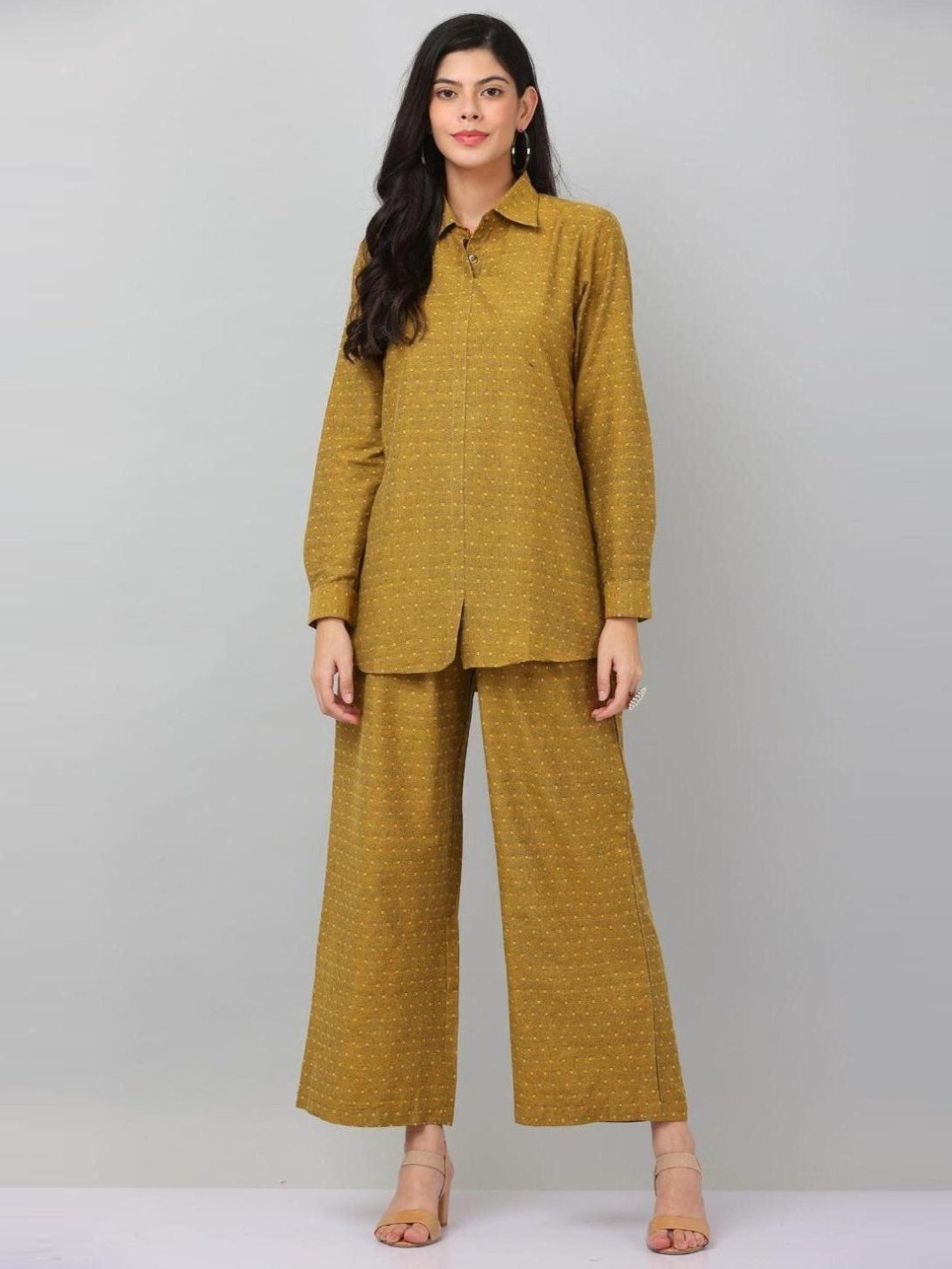 Kaanchie Nanggia Mustured Causal Wear Shirt and Pant Set
