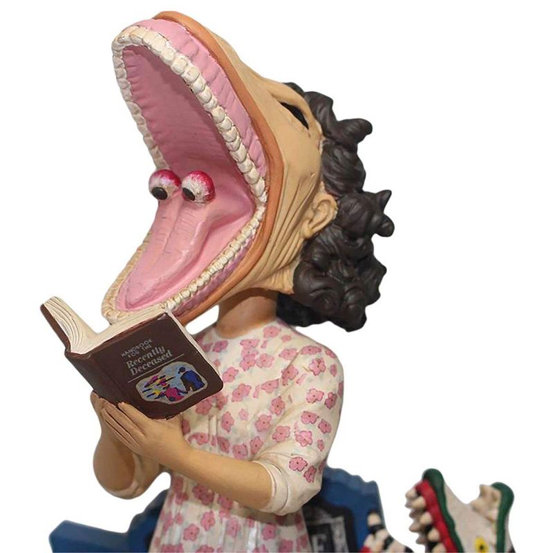Forever Collectibles Beetlejuice Barbara Maitland Bobblehead 8 Inch