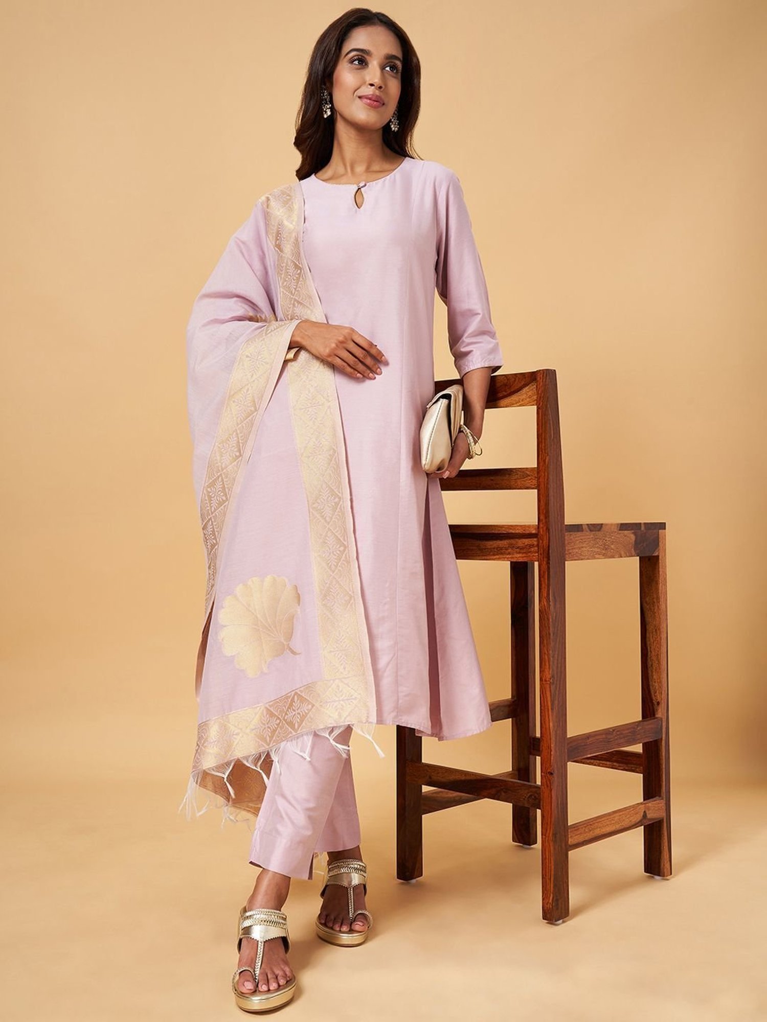 Rangmanch by Pantaloons Lilac Plain Kurta Pant Set with Dupatta