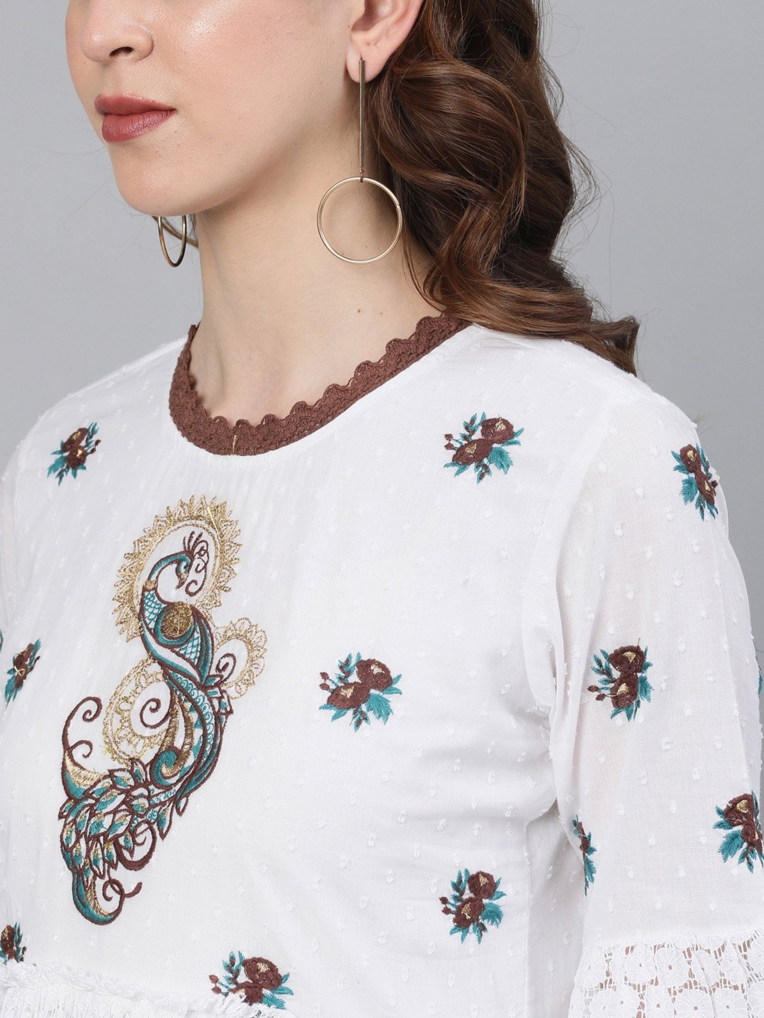 Ishin White Embroidery Top