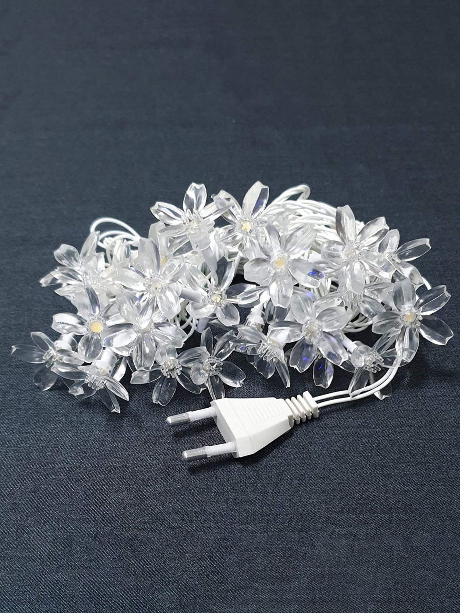 Xergy Silicone Flower LED String Fairy Lights Outdoor & Indoor for Home Decoration (Warm White)