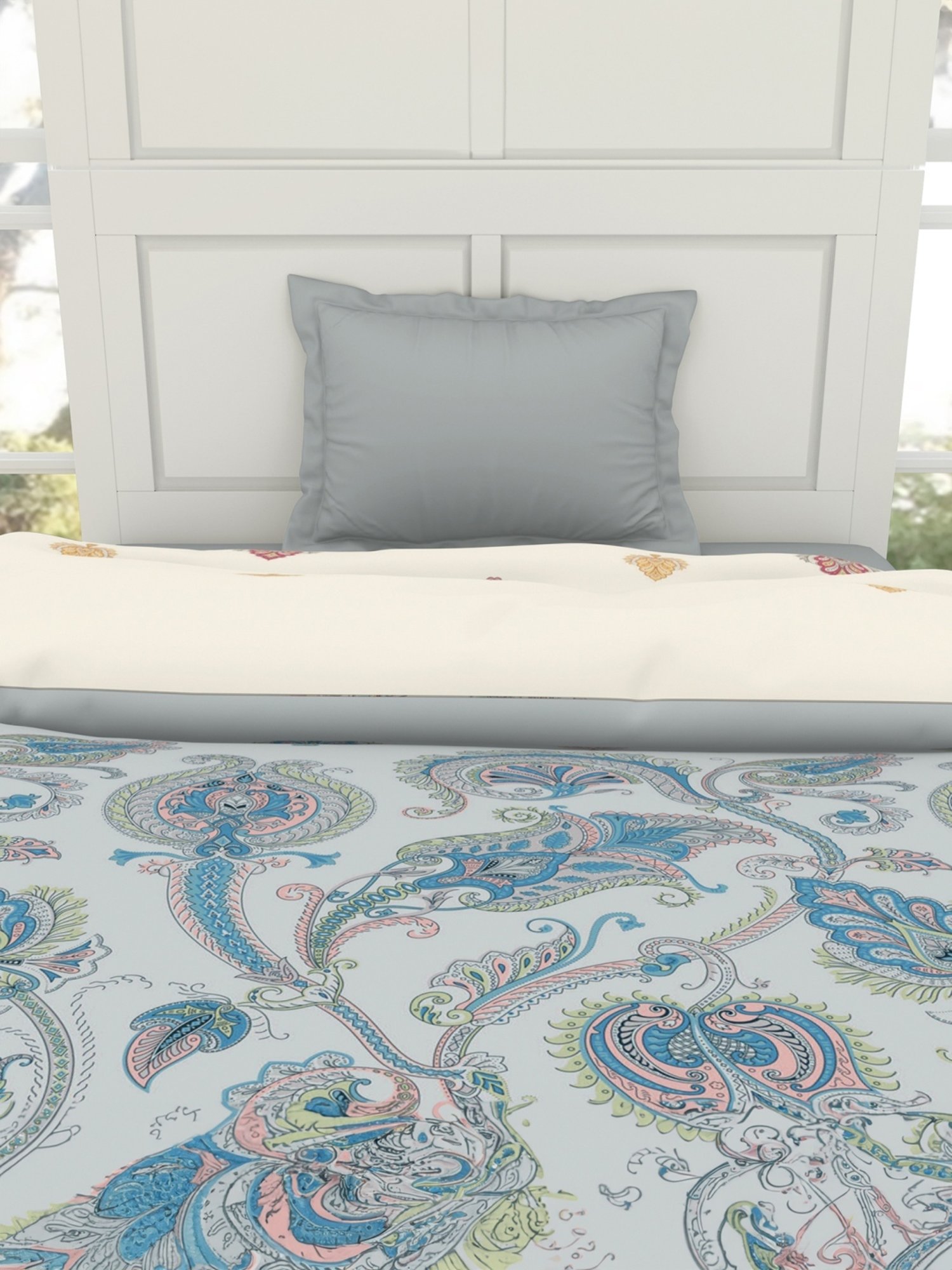 Spaces Bohemia Brilliant White Cotton 144 TC Single Bed Quilt