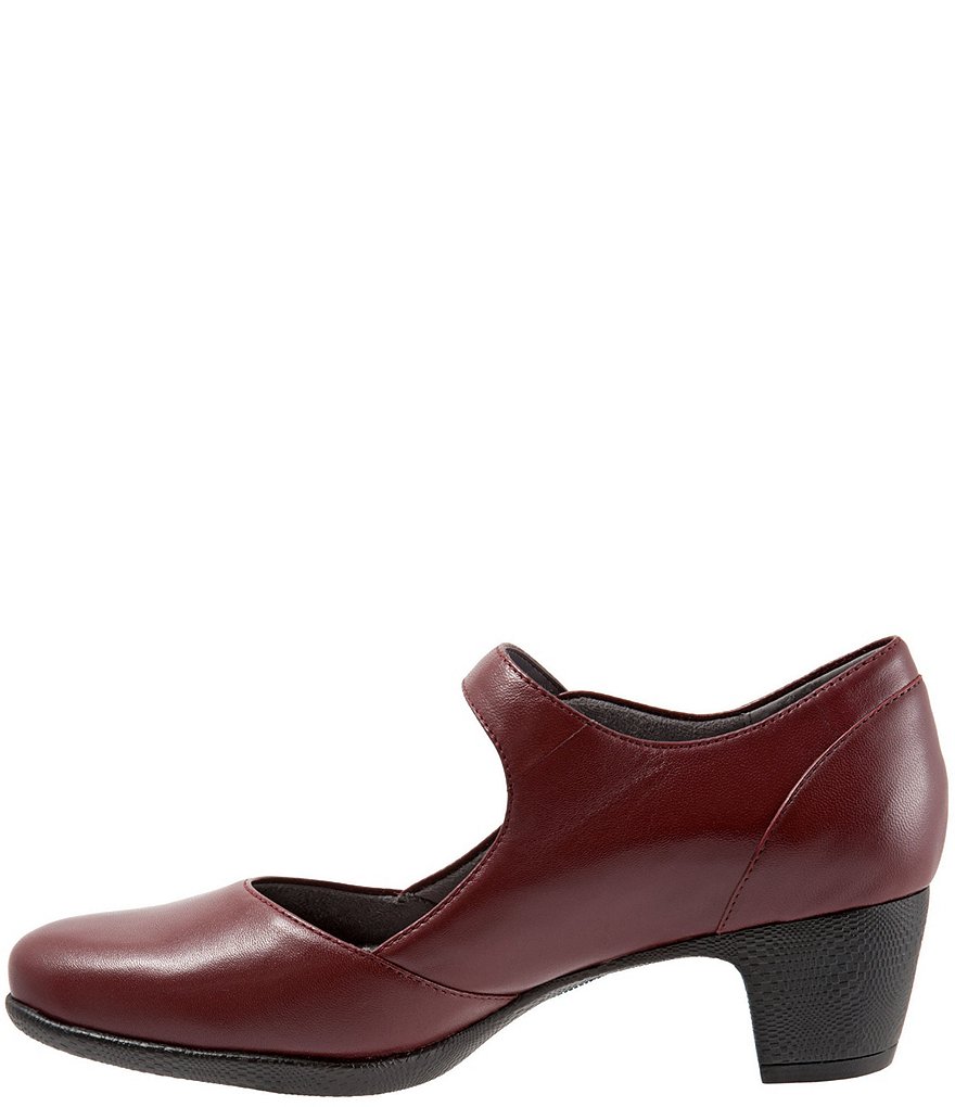 SoftWalk Irish II Mary Jane Block Heel Pumps