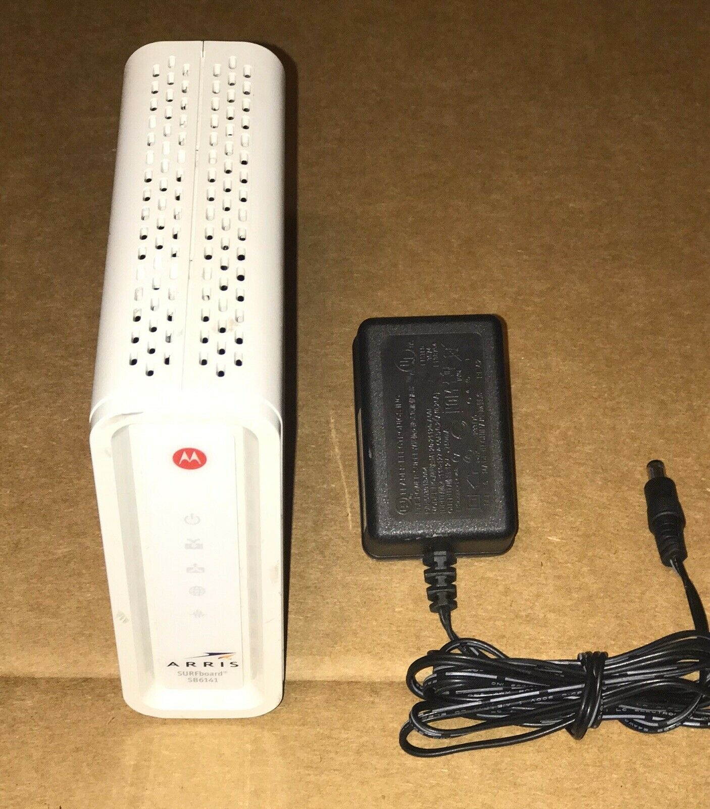MOTOROLA ARRIS SURFBOARD SB6141 DOCSIS 3.0 CABLE/MODEM W/POWER ADAPTER ONLY