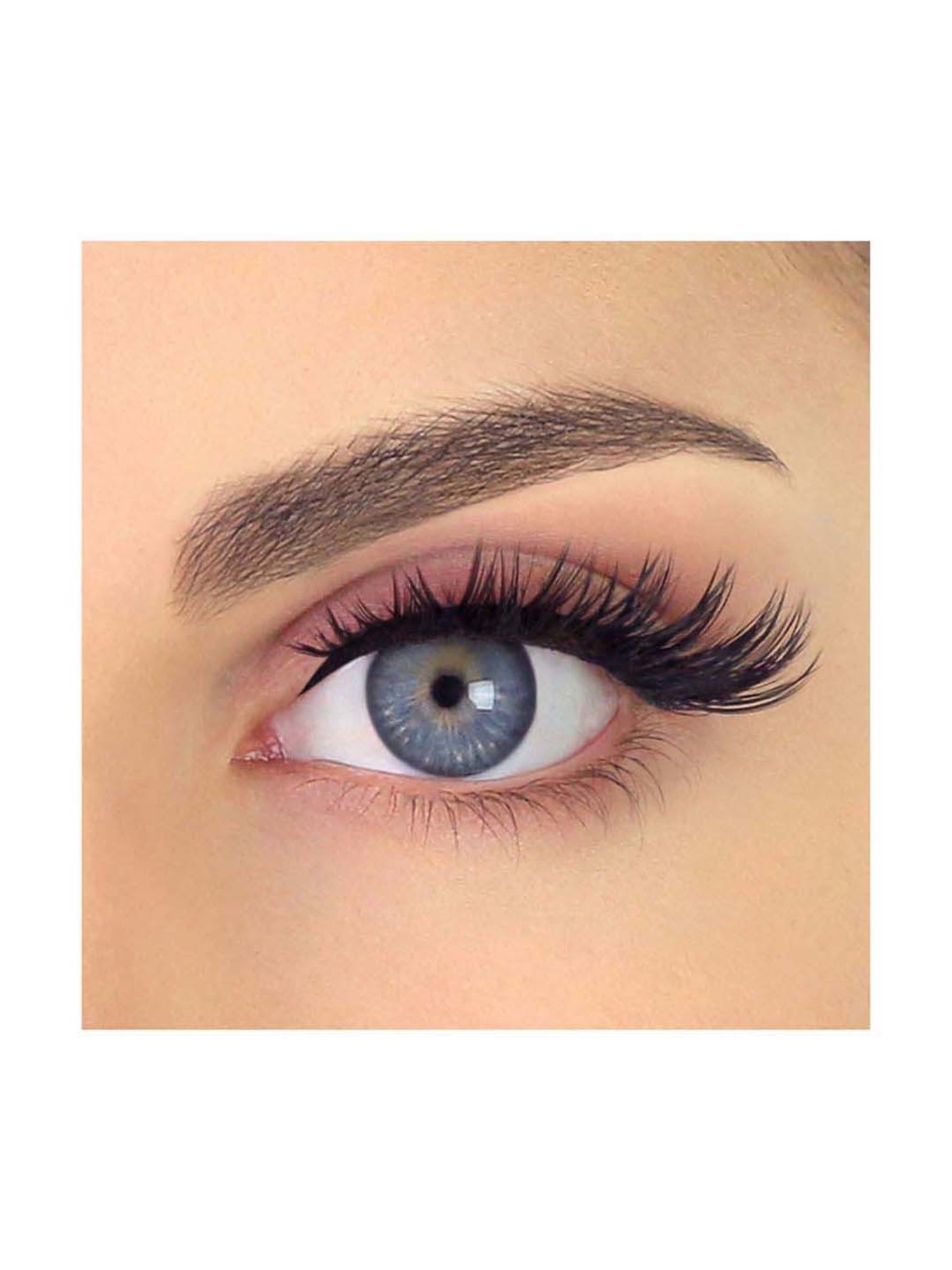 Pinky Goat Volumising Vegan Lashes Noura