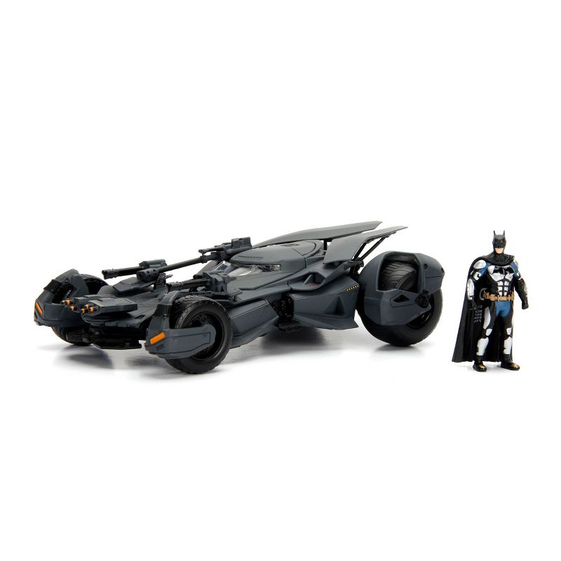 Jada Toys Hollywood Rides Justice League Batmobile Die-Cast Vehicle with Batman Die-Cast Figure 1:24 Scale Primer Gray