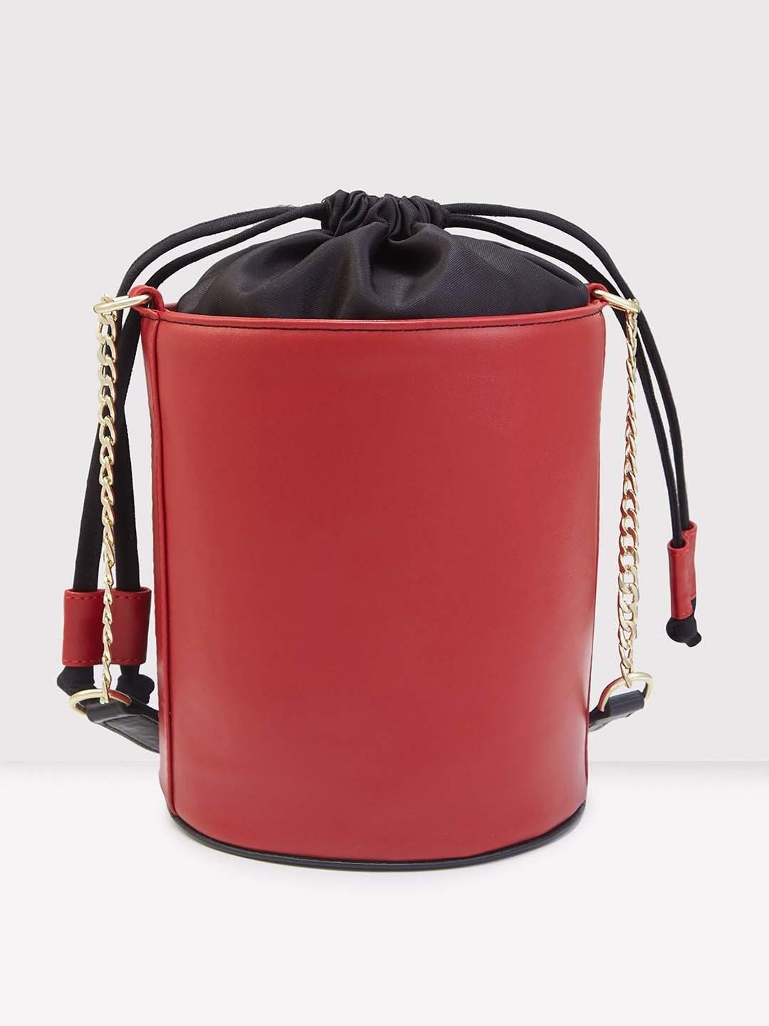 Caprese LIZZY Black Solid Medium Sling Handbag