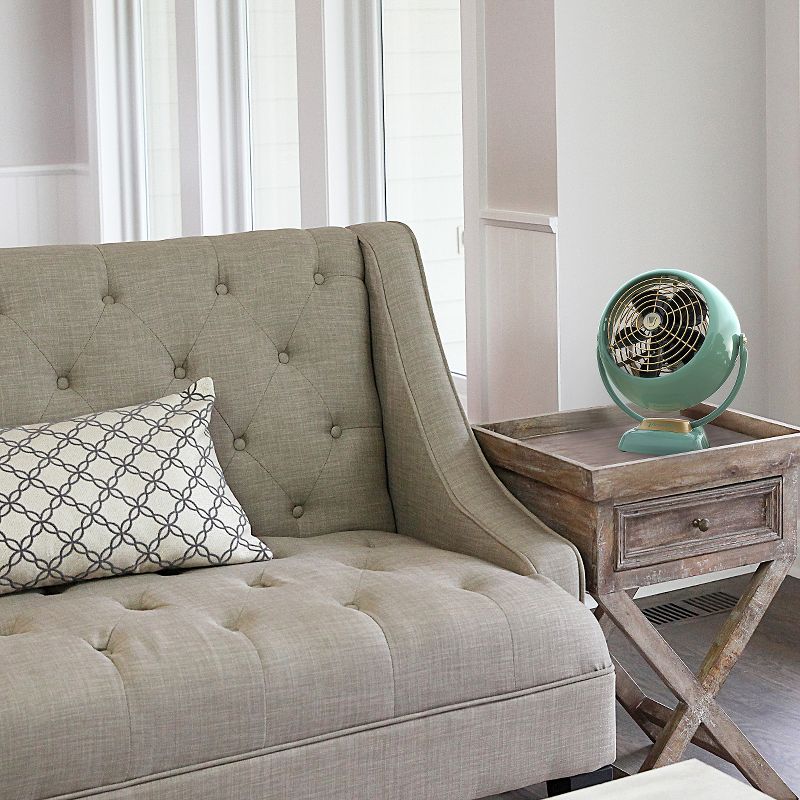 Vornado VFAN Jr. Vintage Air Circulator Fan Green