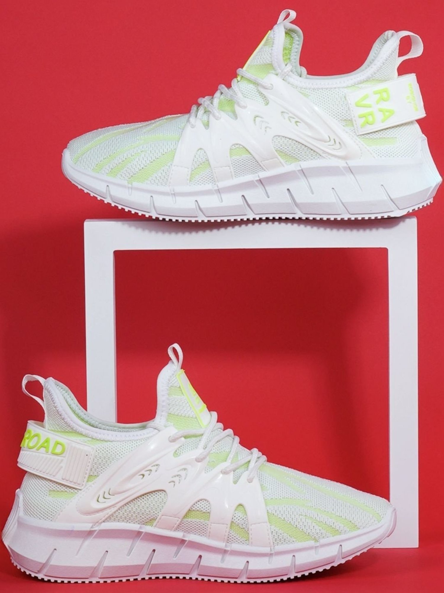 Rapid Box Men's White Running Shoes