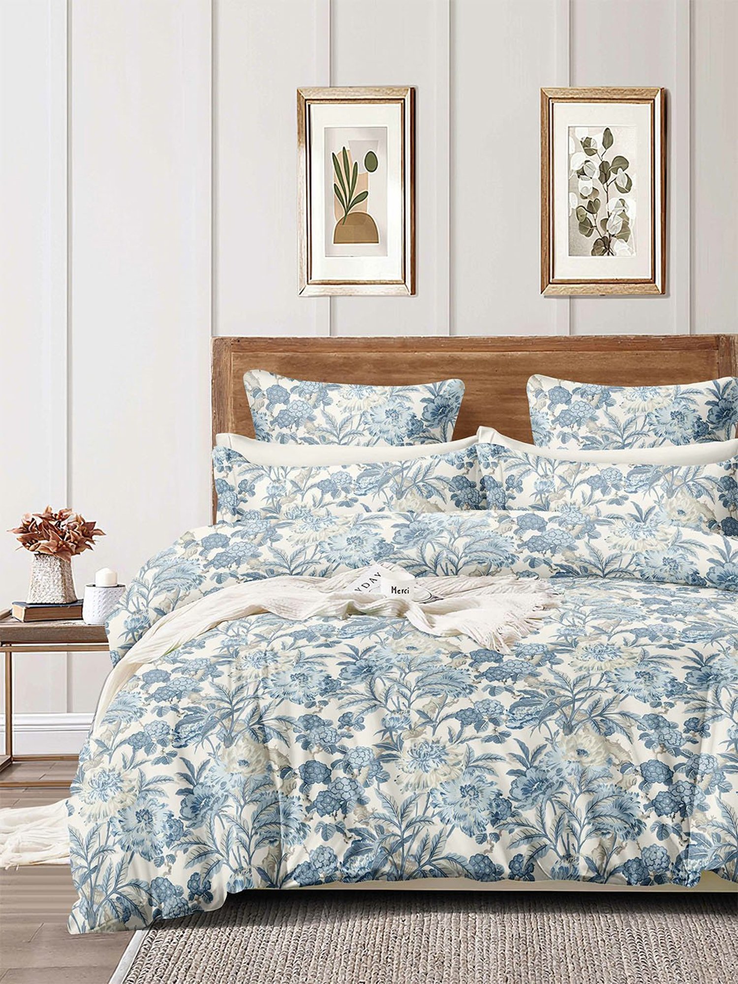 Ariana Floral Blue Microfibre Queen Bedsheet with 2 Pillow Covers