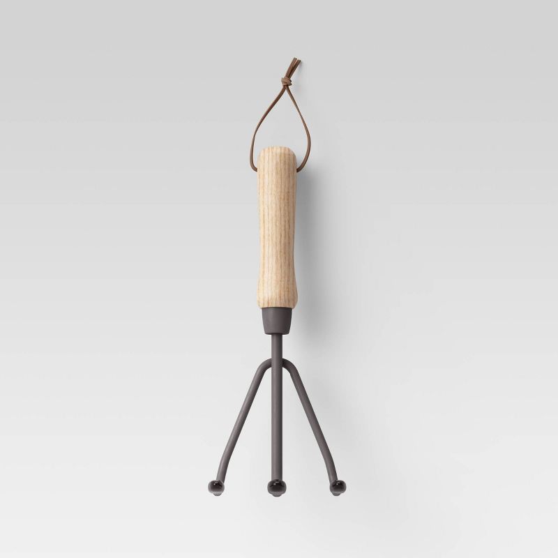 Wood Handle Garden Cultivator - Smith & Hawken™