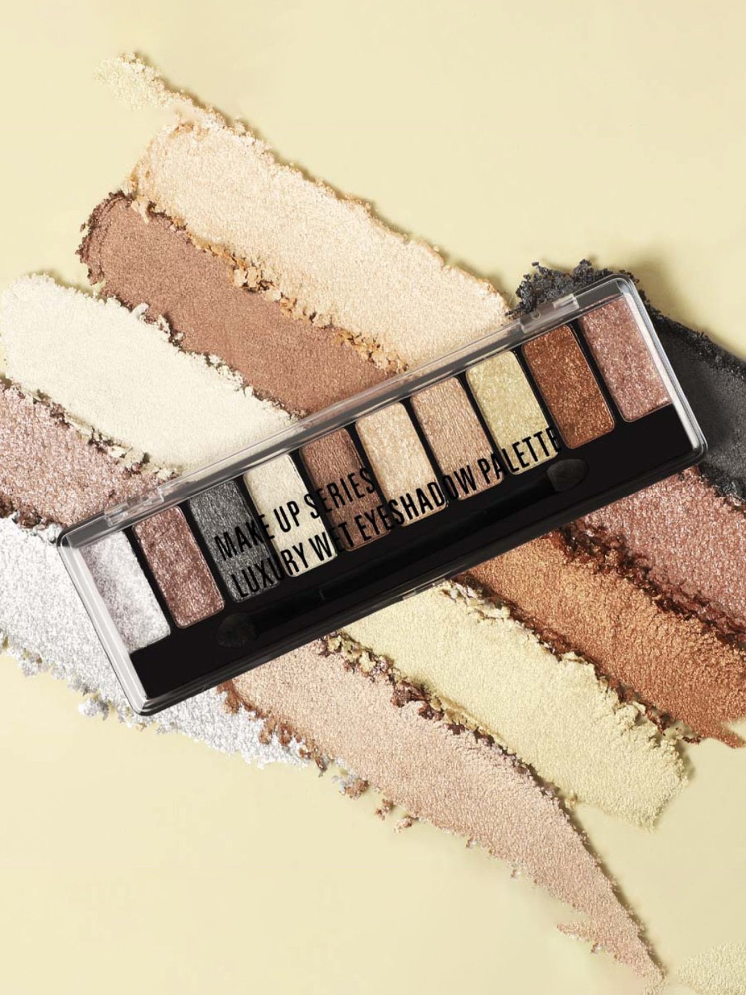 Matt Look Makeup Series Luxury Wet Eyeshadow Palette 03 - 8 gm