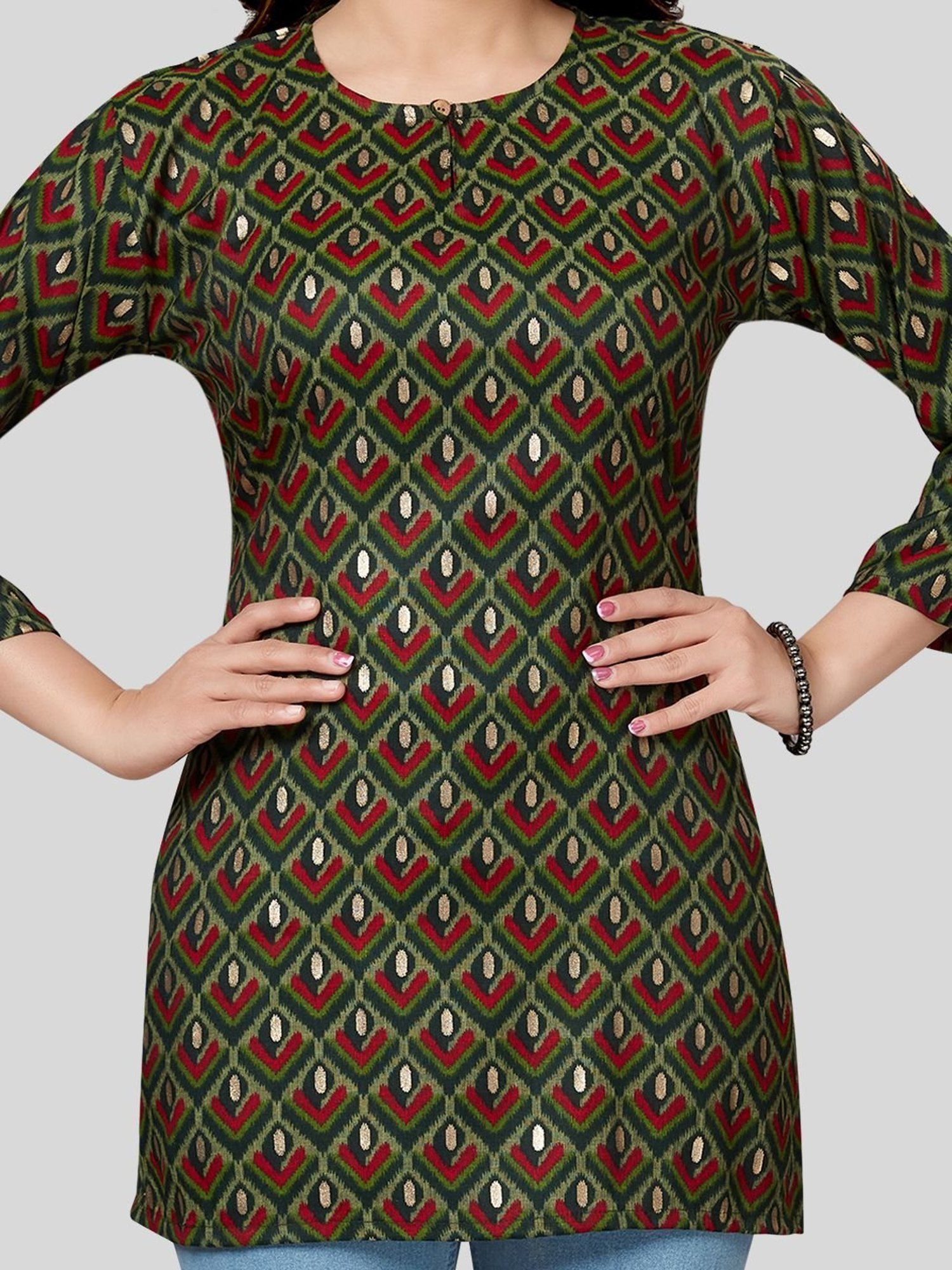 Saree Swarg Green & Red Printed Straight Kurti