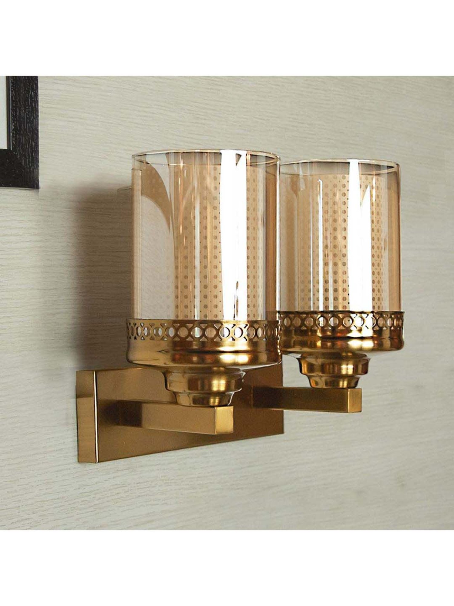 Kapoor E Illuminations Golden Luz Wall Light