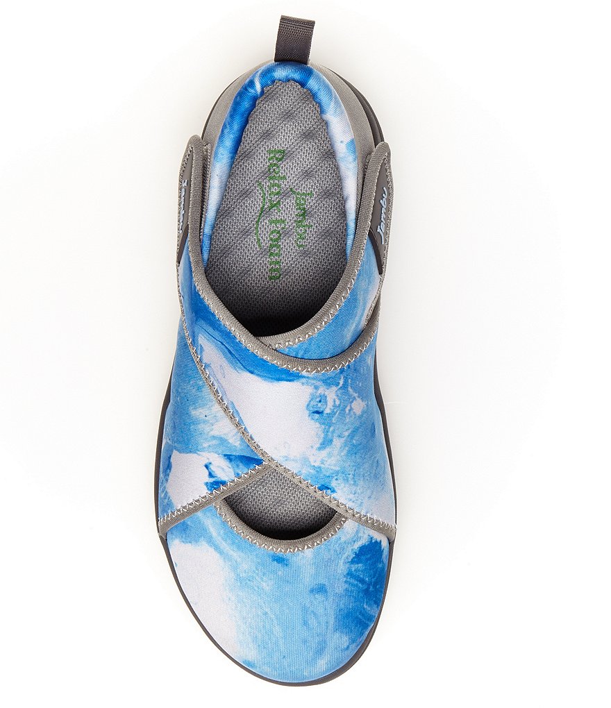 Trotters Kiera Suede Kitten Heel Pumps