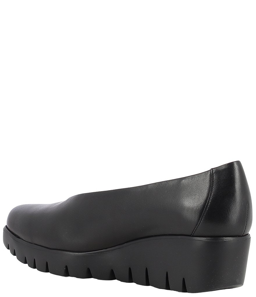 Wonders Mandy Leather Lightweight Wedge Pumps