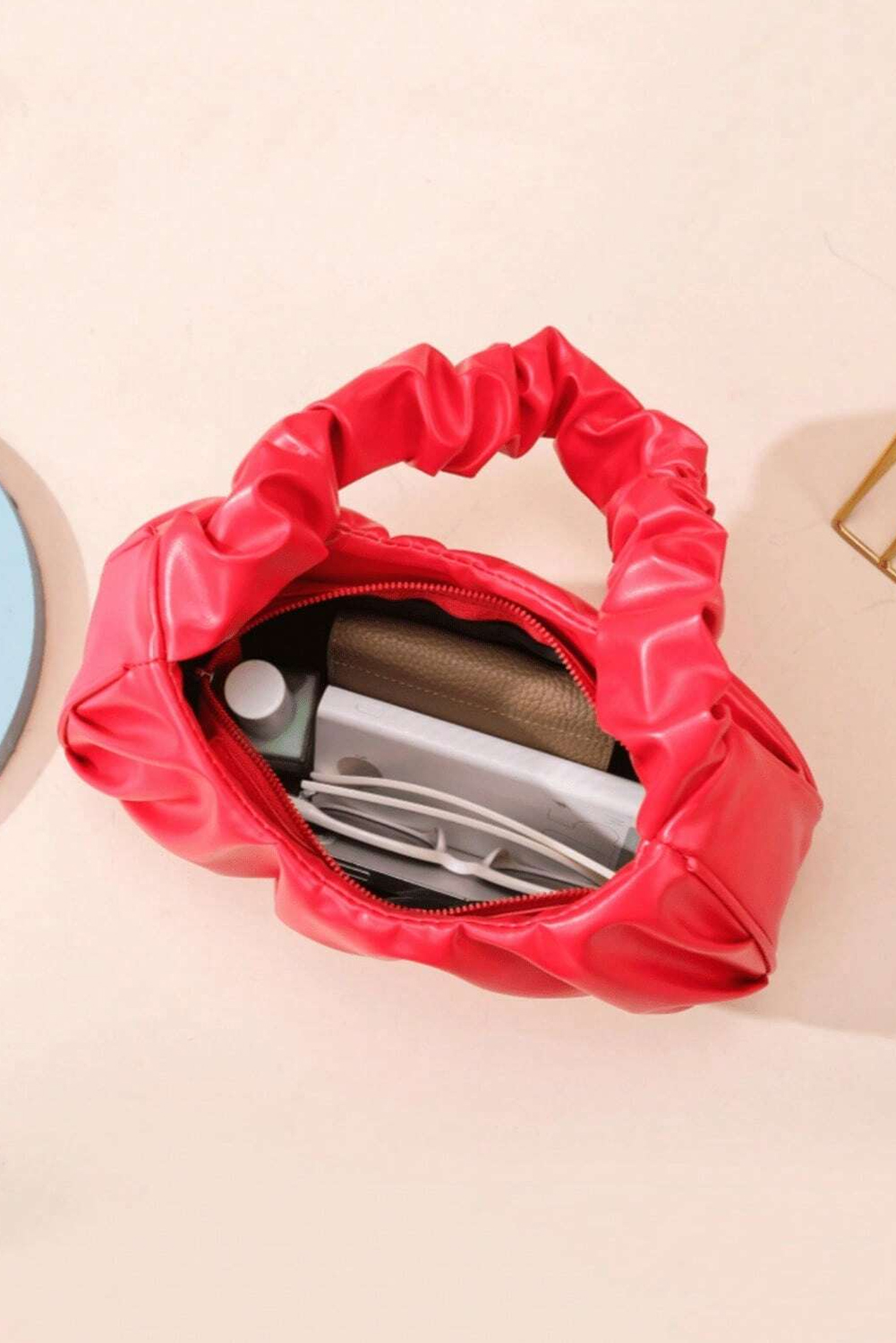 Pink Daisy Smile Face Shoulder Bag