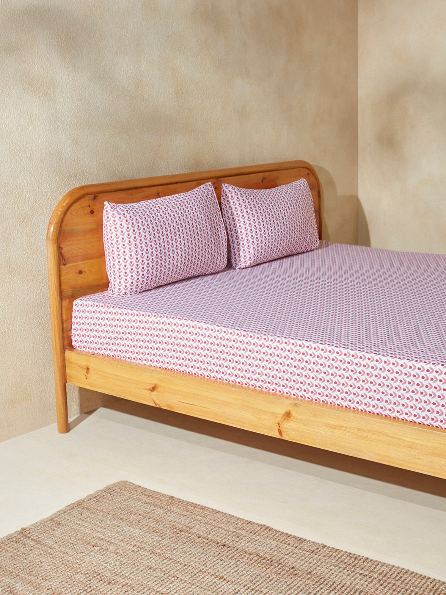 Westside Home Dark Pink Tulip Double Bed Flat Sheet and Pillowcase Set