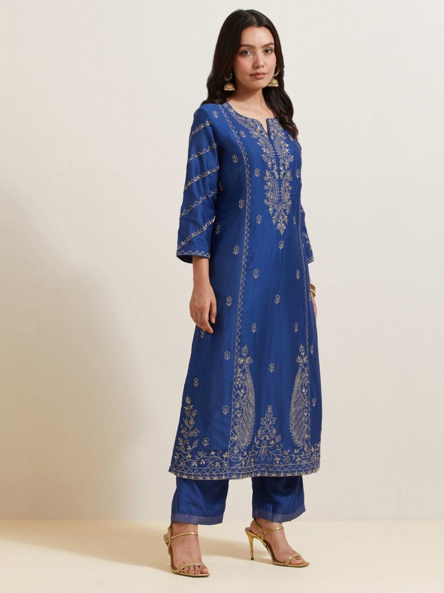 Priya Chaudhary Blue Afreen Embroidered Chanderi Silk Kurta with Pants