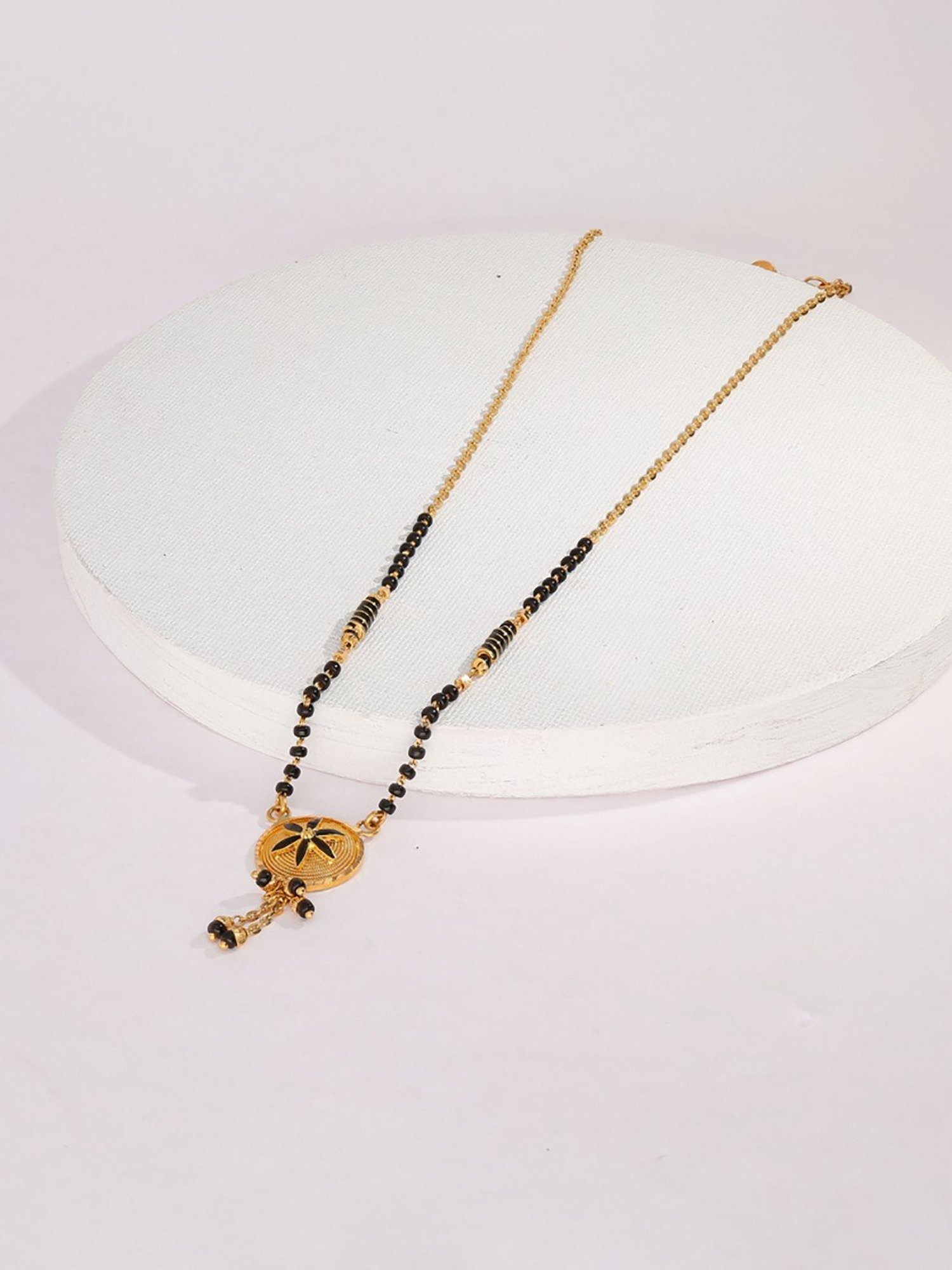 P.N.Gadgil Jewellers Noir Grace 22k Gold Mangalsutra