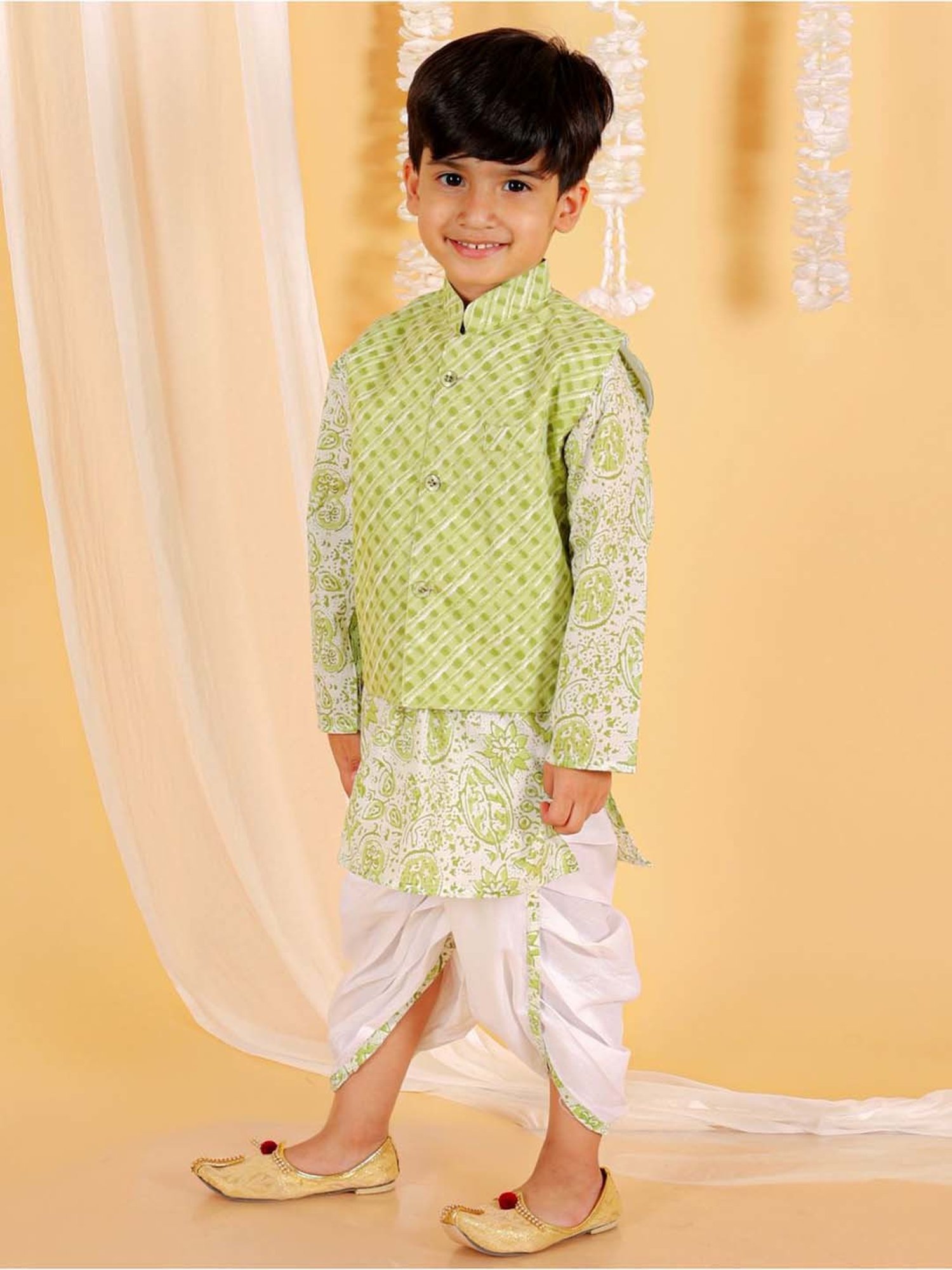The Mom Store Kids Green & White Cotton Printed Full Sleeves Kurta Set