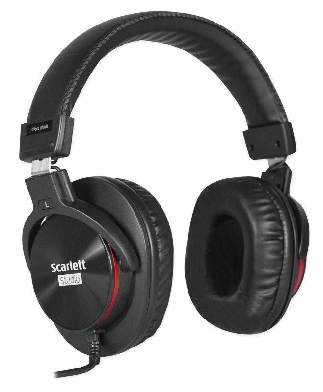 Focusrite 3rd Gen Podcast Podcasting Interface+Mic+Headphones+Stand+Pop Filter