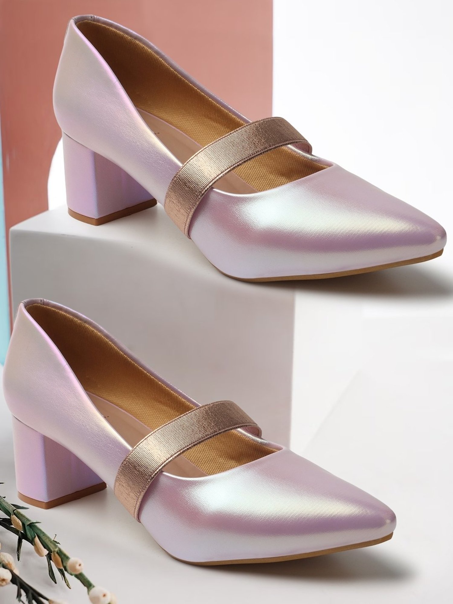 Flat N Heels Women's Pink Stiletto Pumps