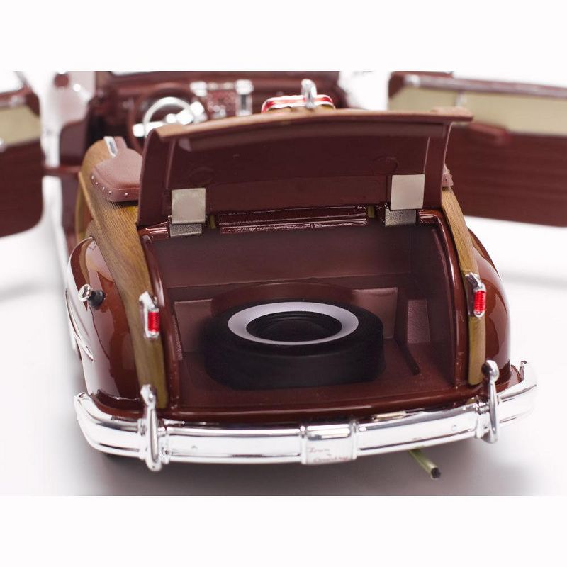 1948 Chrysler Town & Country Costa Rica Brown 1/18 Diecast Model Car by Sunstar