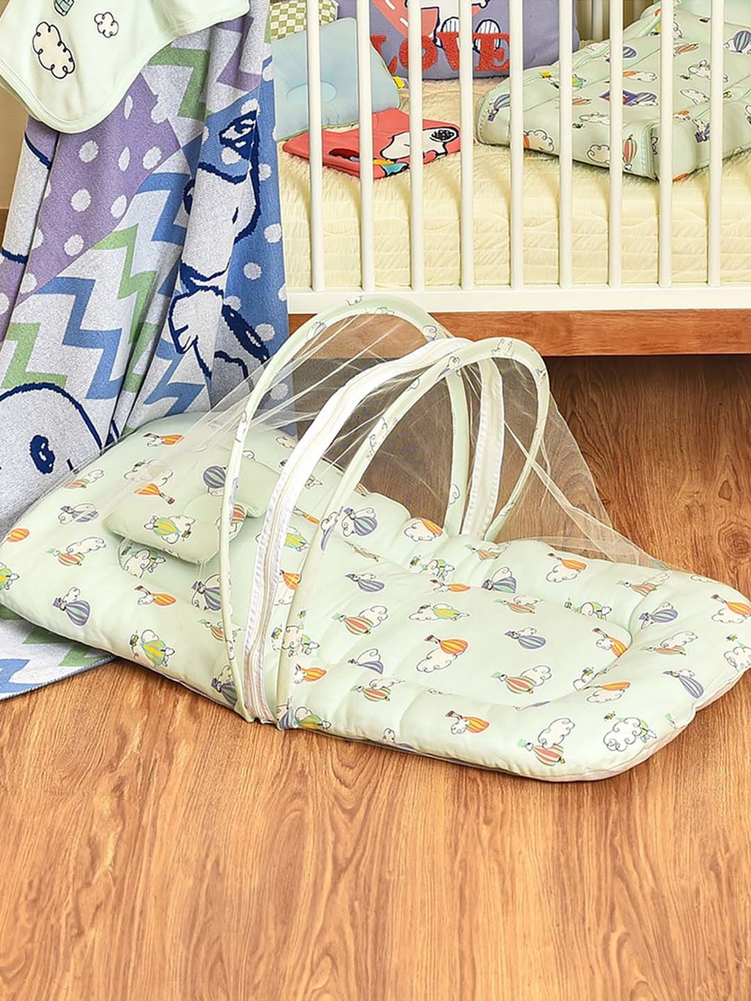 MiArcus Peanuts Snoopy Green Cotton Mattress Set With Mosquito Net and Pillow