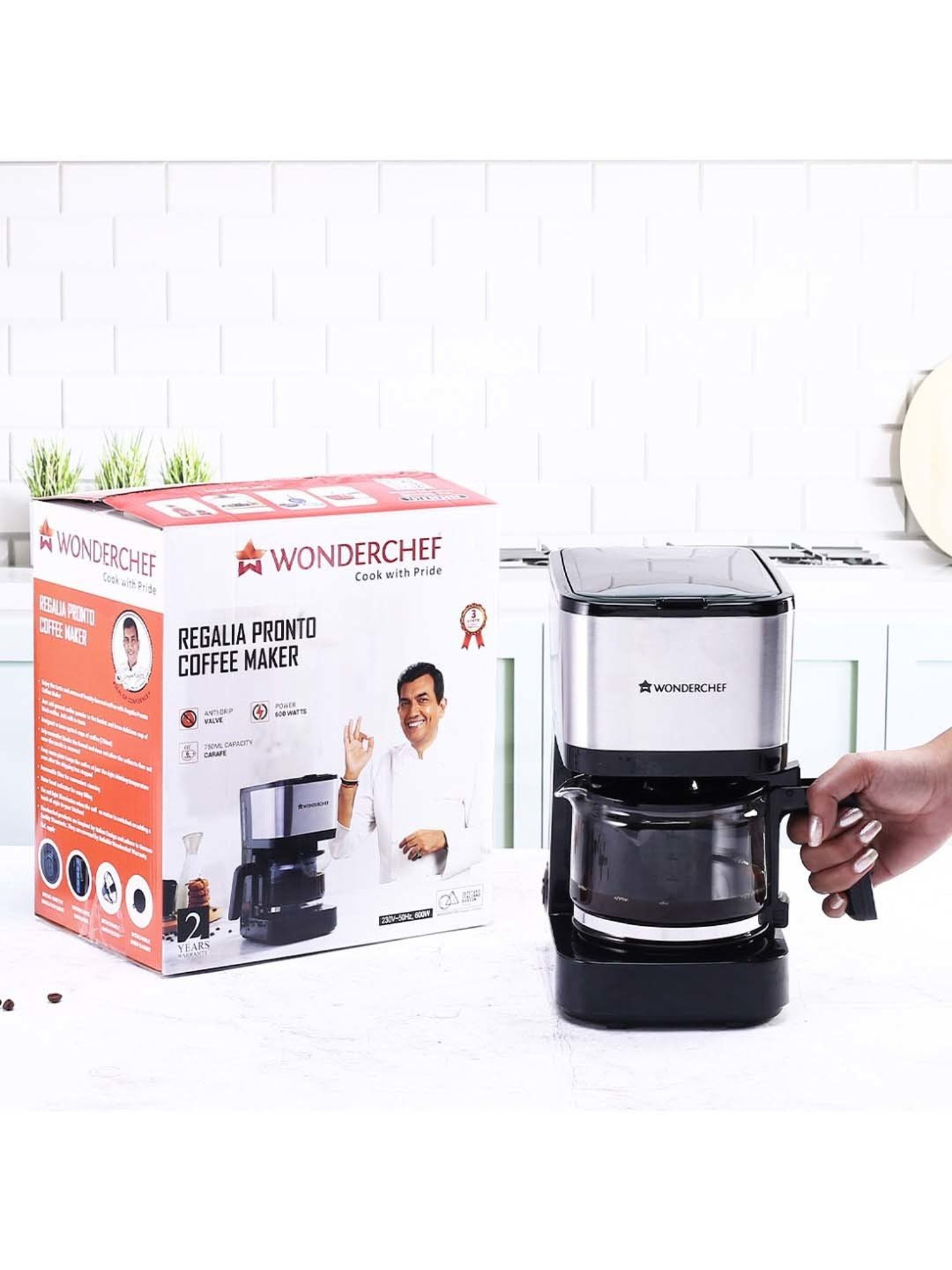 Wonderchef Regalia Capsule Coffee Machine with Frother (1400W, Black)