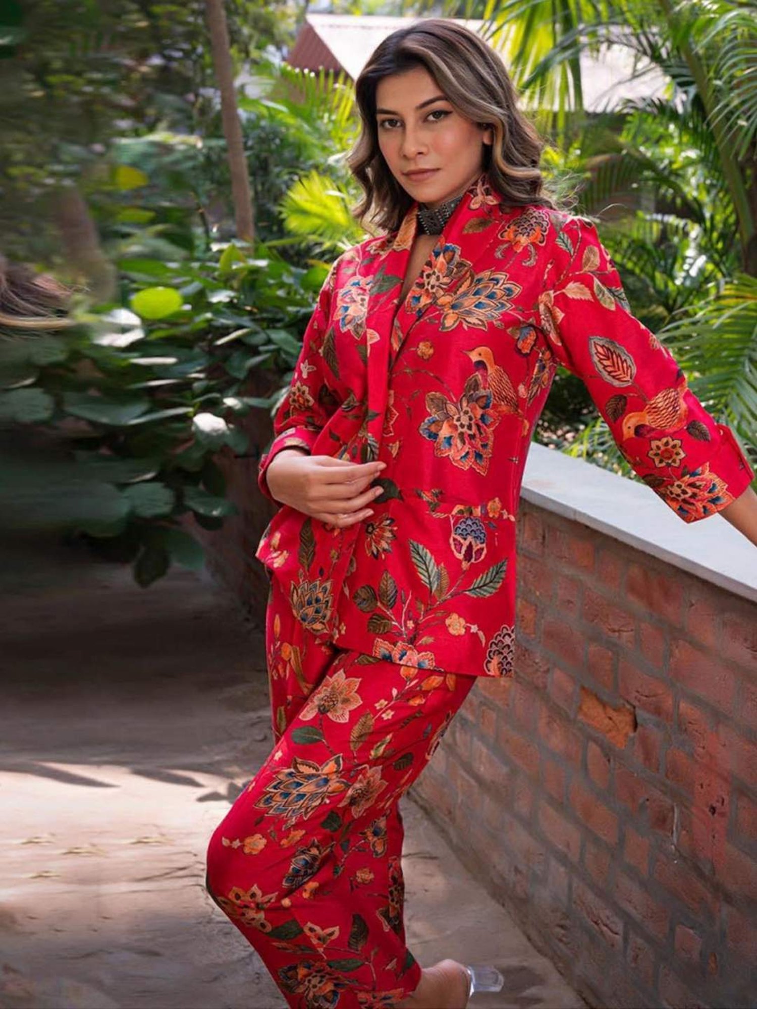 Eeshva India Red Rangaa Re Kareena Printed Blazer Jacket with Pants In Silk