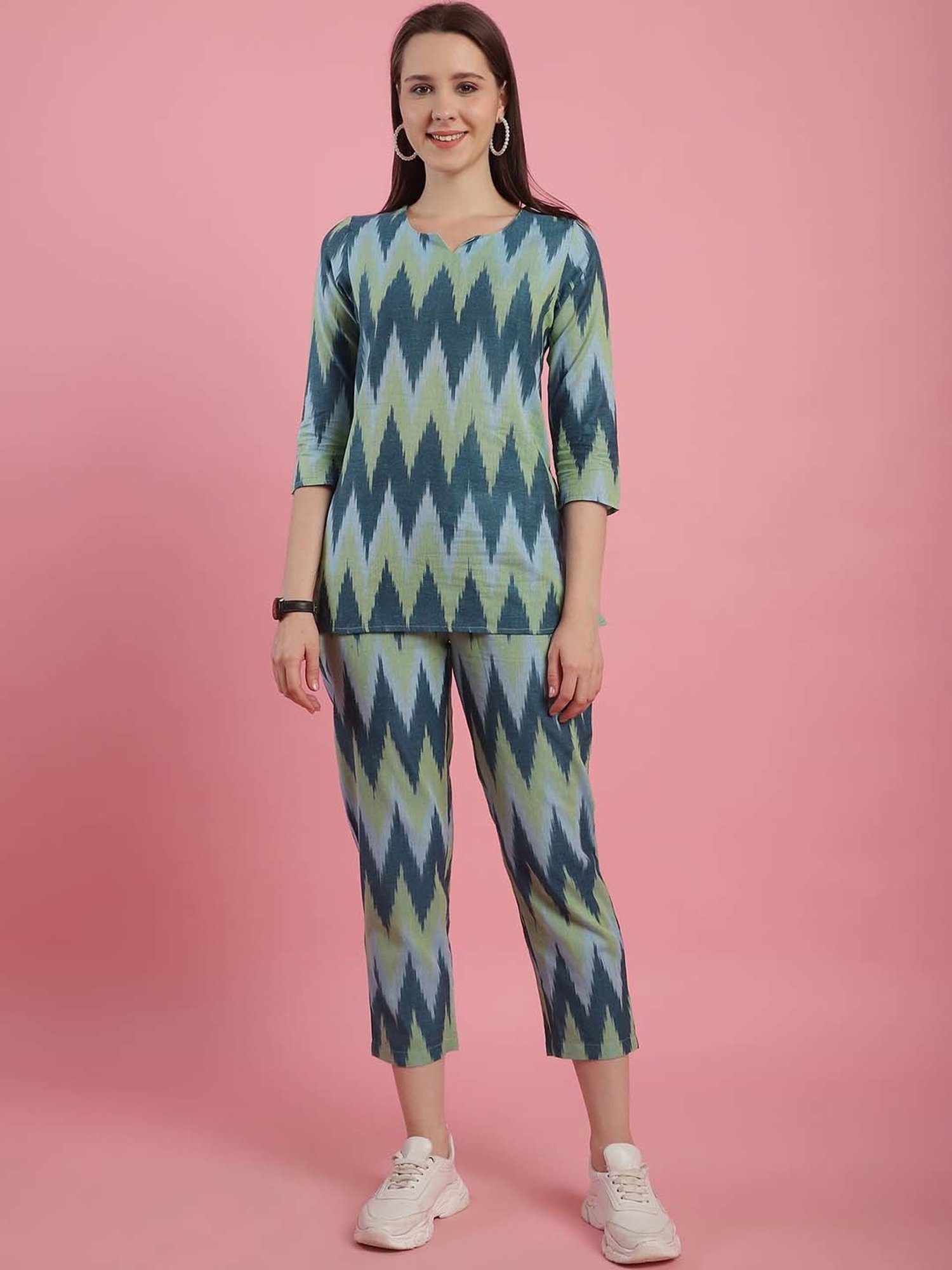 Prakrti Green & Blue Cotton Printed Top Capri Set